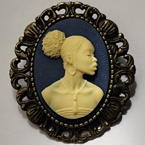 Broche camée afrique  femme noire senegal congo antilles