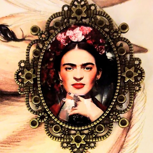 Broche camée frida kahlo retro vintage. style rockabilly pin up