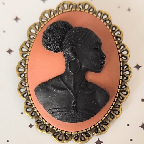Broche camée femme noire afrique. cadeau femme anniversaire