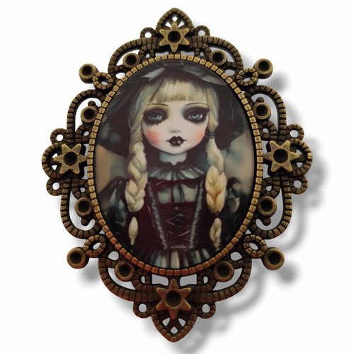 Broche gothique poupée penny. accessoire halloween