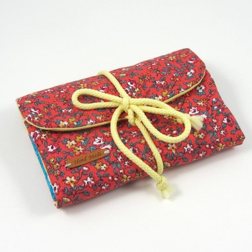 Pochette à bijoux rouge fleuri