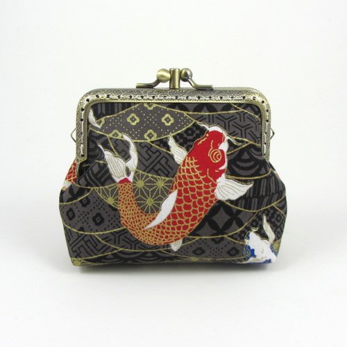 Porte monnaie à fermoir deux compartiments en coton japonais carpes