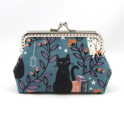 Porte monnaie à fermoir métal en coton chats ensorcelés