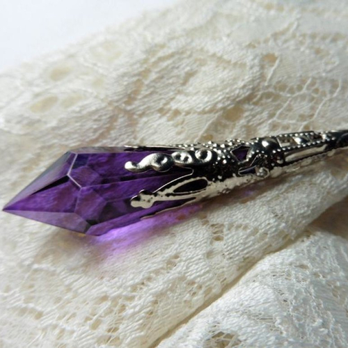 Sautoir pendule pointe cristal violet, mariage elfique, païen, victorien, gothique, magie, collier sorcière, wicca