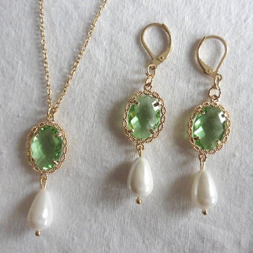 Jane bennet parure ensemble boucles d'oreilles et collier cabochons ovales vert pâle anis et perle or