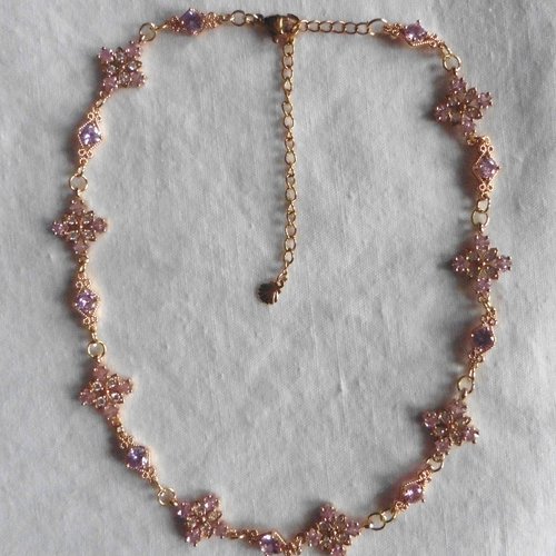Princesse collier de déclaration médiéval losange rose blanc, tudor, renaissance, marie-antoinette, fairycore
