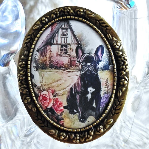 Broche pour femme chien bouledogue français, l'attente de son maitre, idée de cadeau fêtes et animaux
