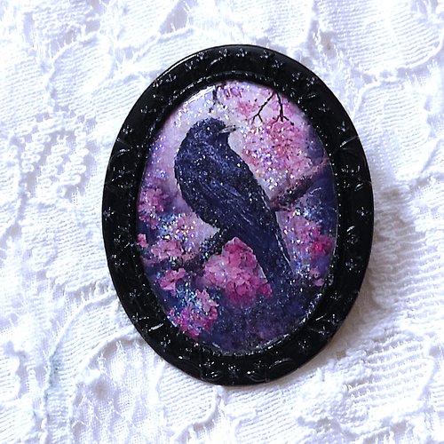 Broche la nuit du corbeau gothique romantique, corbeau dans un cadre noir, cadeau automne et halloween