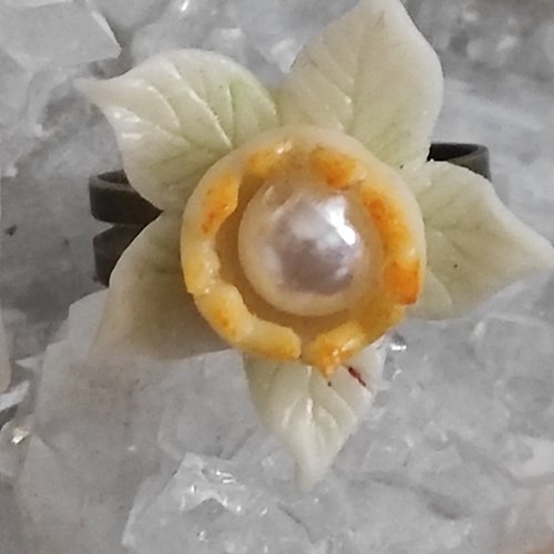 Bague série les fleurs du printemps jonquille jaune et blanc ourlée ou narcisse blanc au cœur  jaune, idée de cadeau printemps été