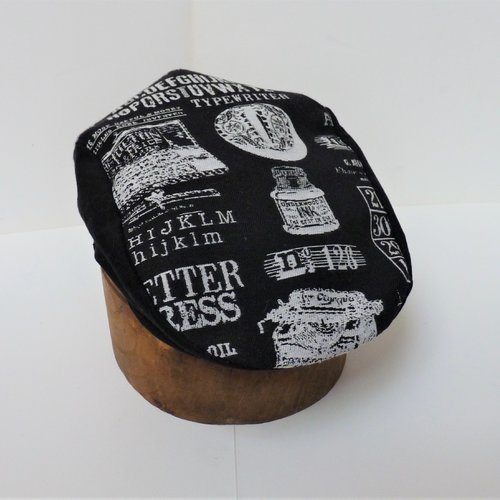 Casquette plate t58/59 modèle rochelle n°47 et son masque assorti tissu noir motif imprimerie pour homme, grand-père flat-