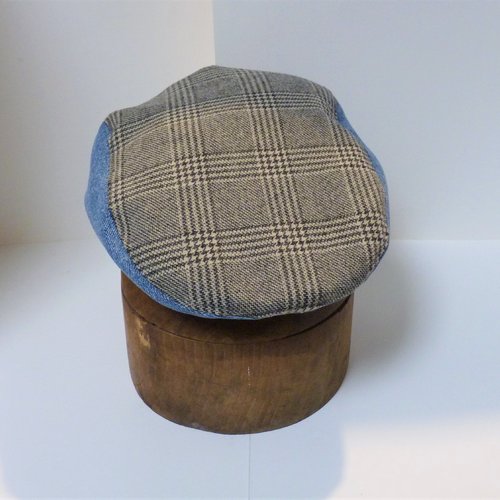 Casquette plate t56 modèle jun n°38 tissu écossais beige et jean pour homme, femme, enfant, grand-père flat-cap