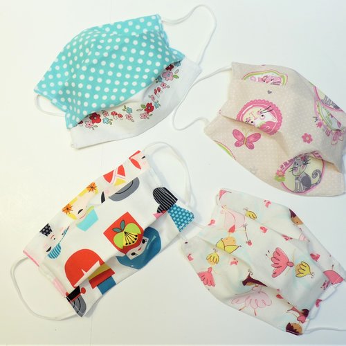 Lot de 4 masques de protection enfant lavables à élastiques 1 motif pois fleurs, 1 poupée, 1chats, 1 fées
