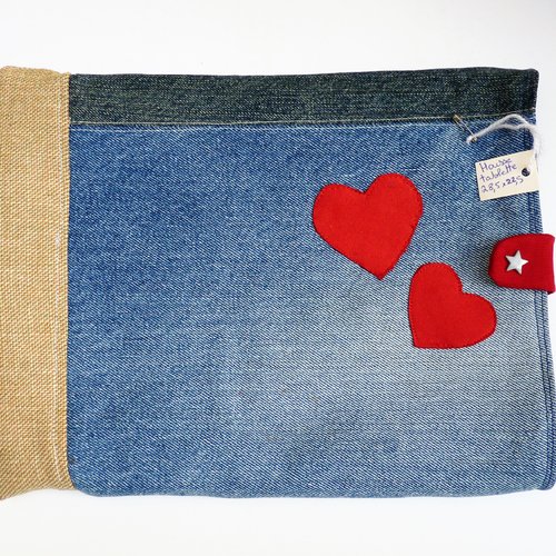 Housse tablette 10# 29.5cmx22cm, portable, liseuse, ardoise d'écolier, ouatinée, en jean recyclé et tissu écossais bleu coeurs rouges