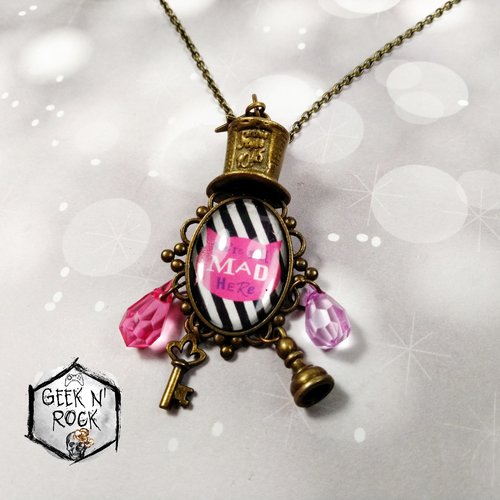 Collier cheshire cat alice au pays des merveilles chat fou chat du cheshire "we're all mad here"