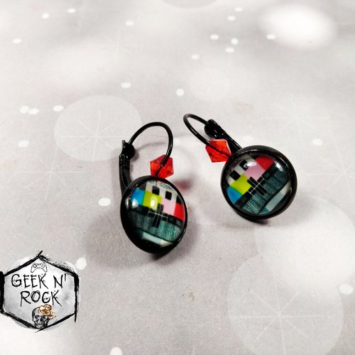 Boucles d'oreilles  anti télévision la mire