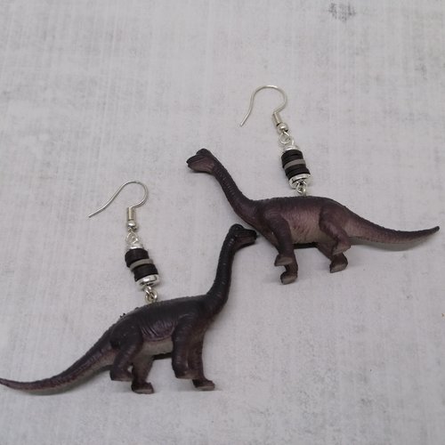 Boucles d'oreilles dinosaures upcycling recyclage de jouets dino