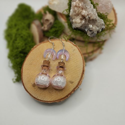Boucles d’oreilles « larmes de lune » – élixirs lunaires rose pâle