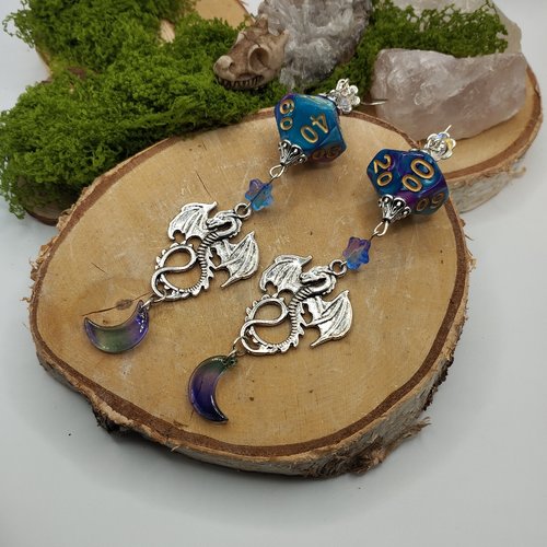 Boucles d’oreilles “gardiennes des lancers” – d100, dragon & lune