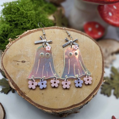 Boucles d’oreilles fantômes fleuris – esprit bohème et kawaii