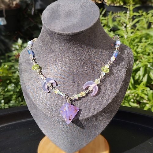 Collier d4 des deux lunes