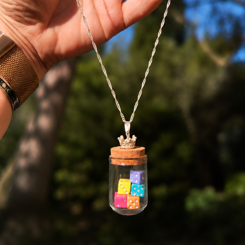Collier fiole de dés | porte-bonheur du rôliste