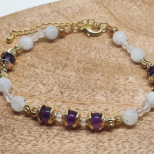 Bracelet en perles de pierre de lune et d' améthyste sur plaqué or 18k