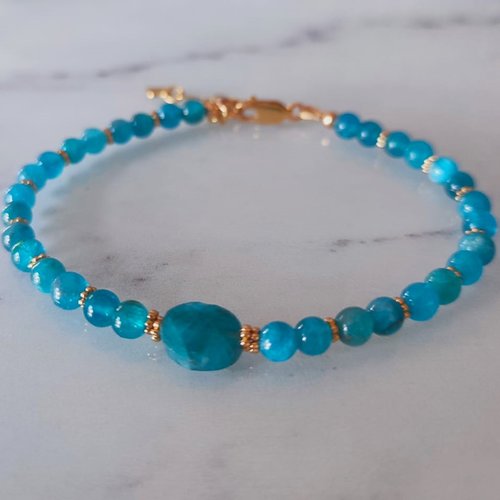 Bracelet en pierre d' apatite bleue sur  or gold filled