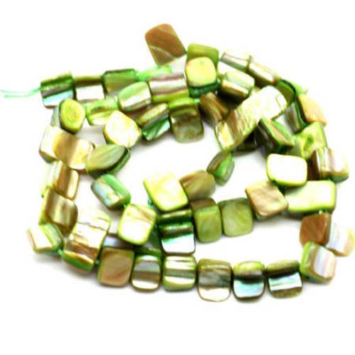  perle de coquillage teint  9x9 mm vert clair x 10 