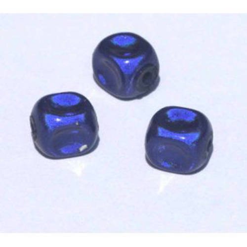 Perles magiques carrées 8 mm bleu roi x 10 