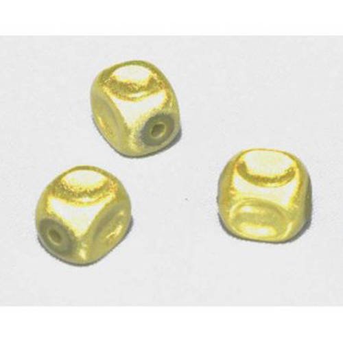 Perles magiques carrées 8 mm jaune x 10 