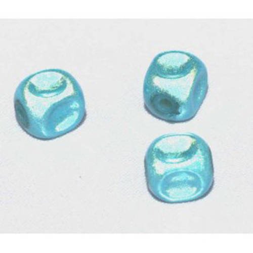 Perles magiques carrées 8 mm gris bleue x 10 