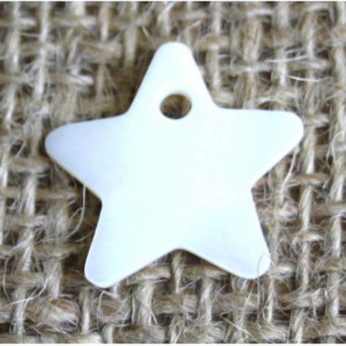 Perle nacre étoile 23mm x 1