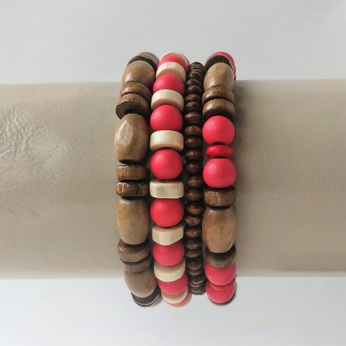 Manchette de 4 bracelets en perles de bois de diamètre 4 à 8 mm. vente unique.