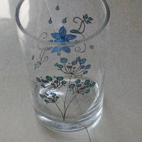 Vase fleurs bleues