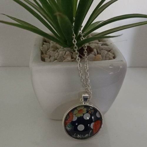 Pendentif desigual