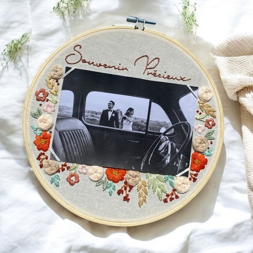 Cercle brodé “souvenir précieux” avec photo – cadeau unique & personnalisé