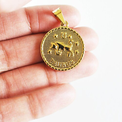 Pendentif médaille ronde bélier acier doré,signe astrologique, pendentif doré,sans nickel,acier doré,bijoux,médaille or,2.9cm-g6114