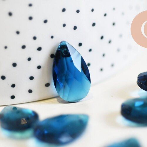 Pendentif goutte cristal facetté bleu 22mm,pendentif cristal,  pour création bijoux, l'unité g6362