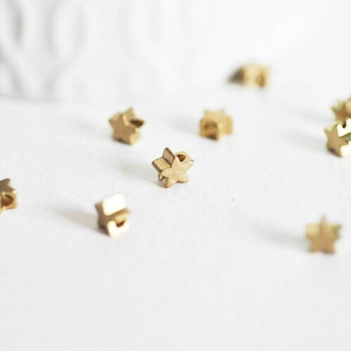 Breloques intercalaires étoiles  laiton brut doré,fournitures pour bijoux,sans nickel, breloques laiton brut,etoile,4.5mm, lot de 30-g1494