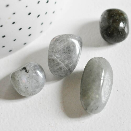 Pierre labradorite naturelle roulée, galet labradorite, pierre semi-precieuse,pierre grise naturelle, création bijoux, les 20 grammes g3678