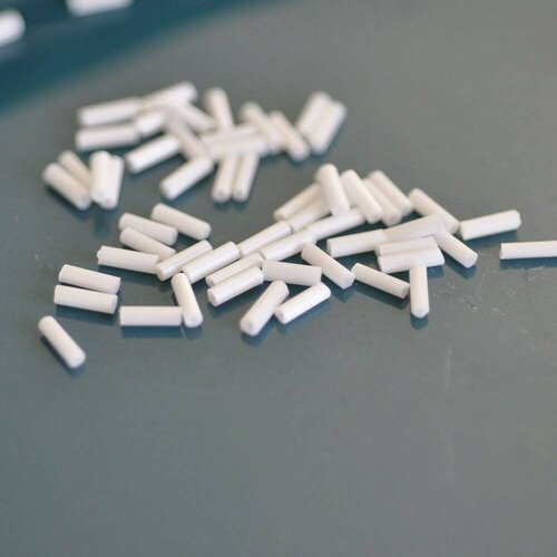 Perles rocaille tube  blanc, perles blanches, fournitures créative, perles rocaille blanche,,6mm x 2mm, 5 grammes g285