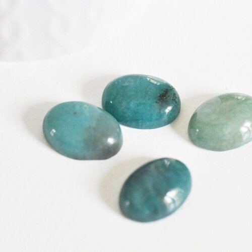 Cabochon jade turquoise foncé, cabochon ovale, jade naturel,18 x13mm, création bijoux, cabochon pierre, pierre naturelle, l'unité,g2025
