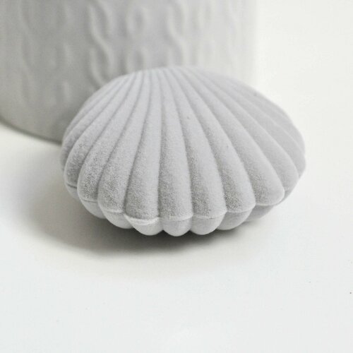 Shell jewel light grey velvet, creative supplies, jewelry box, jewelry storage, white interior, 3.5x3.8cm,g3384