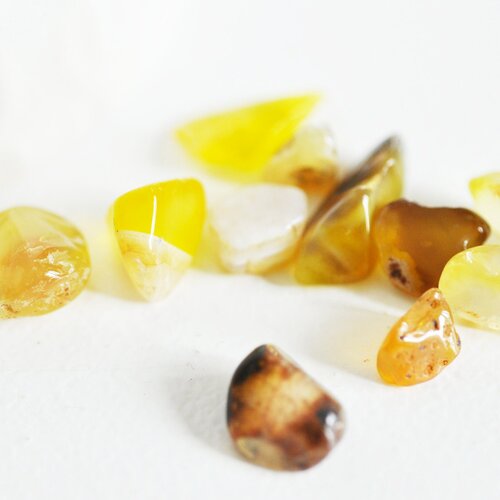 Sable agate jaune naturelle brute roulée,pierre naturelle,lithotherapie,chips agate jaune,sachet 20 grammes,8-19mm-g1132