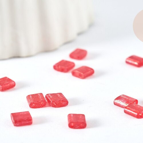 Perles rocaille carré verre rectangle rouge transparent,création bracelet, perle tila,4.5mm,2 trous, les 50 (4.8gr) g7482