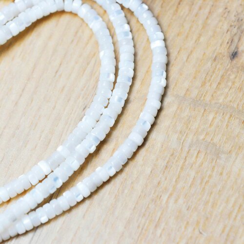 Perle nacre blanche naturelle heishi,tube coquillage ivoire,perle coquillage,création bijoux,2x4mm, le fil de 95 perles, g4475