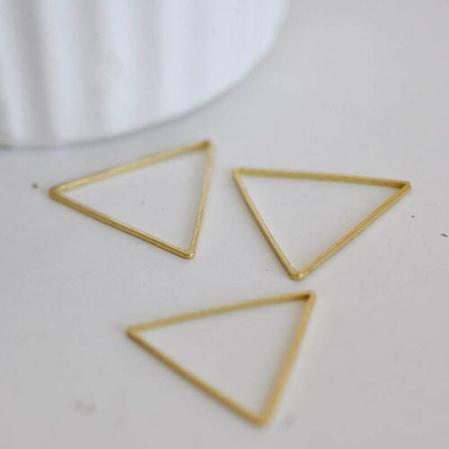 Pendentif triangle laiton brut, connecteurs laiton,pendentif géométrique,triangle, création bijoux, lot de 10, 30mm- g2321