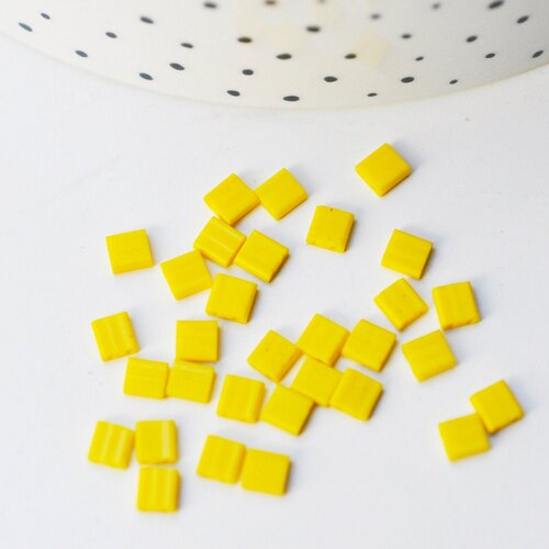 Perles rocaille carré verre rectangle jaune opaque, perle carré création bracelet, perle tila,4.5mm,2 trous, les 50 (4.8gr)  g5012