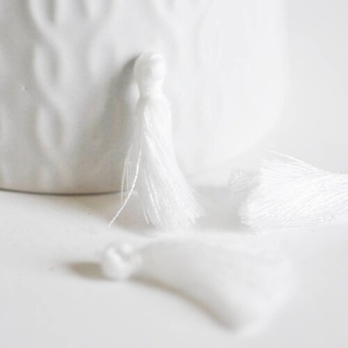 Pompon blanc coton,décoration pompon,accessoire coton, pompon boucles,fabrication bijoux,coton blanc,25-31mm,les 5-g1790