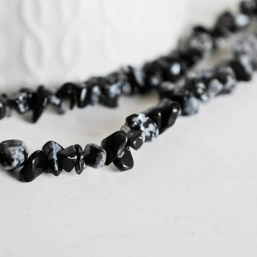 Perles chips en obsidienne, perles pierre, bijoux pierre naturelle, obsidienne naturelle,160 perles, fil 90 cm-g1266